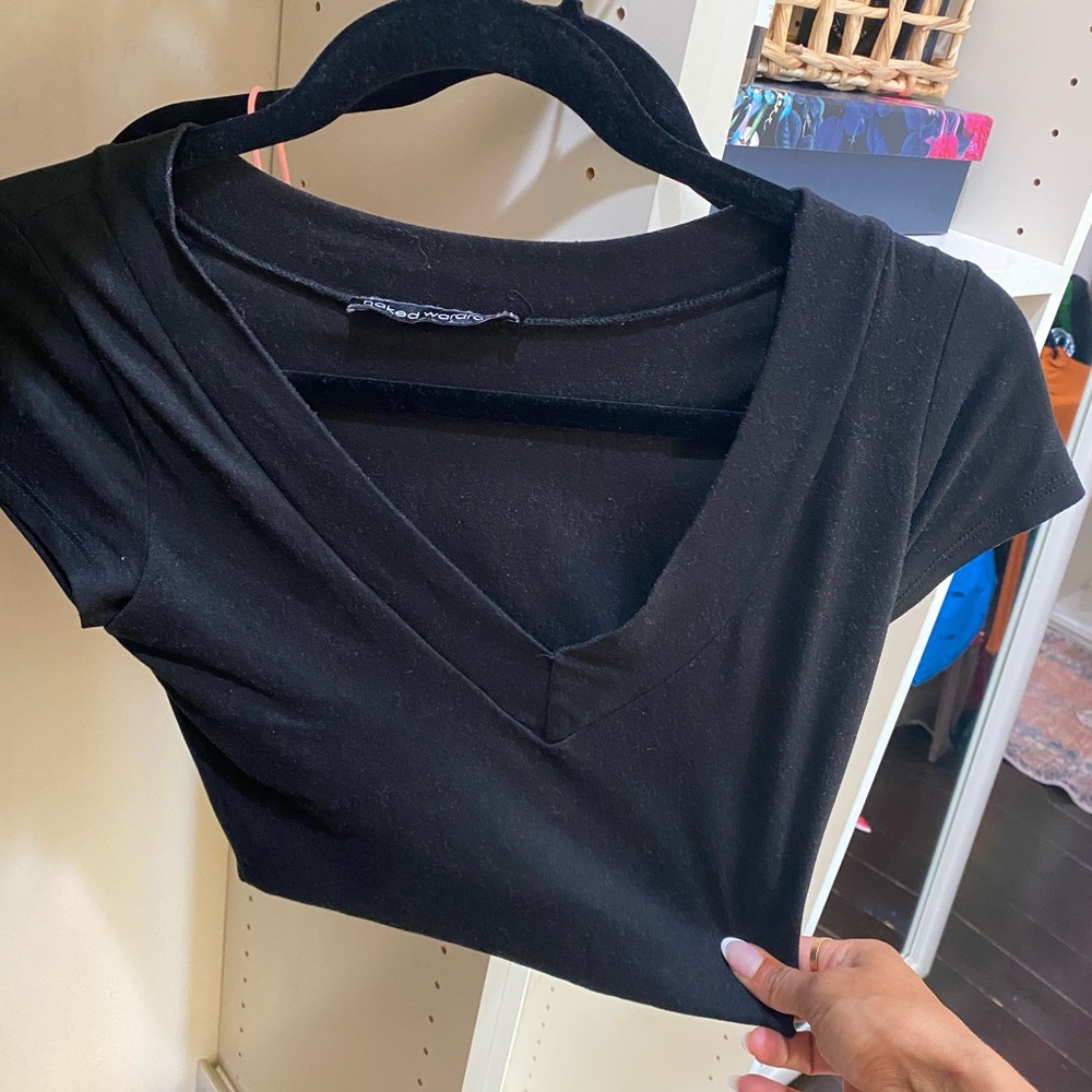 NW V neck crop